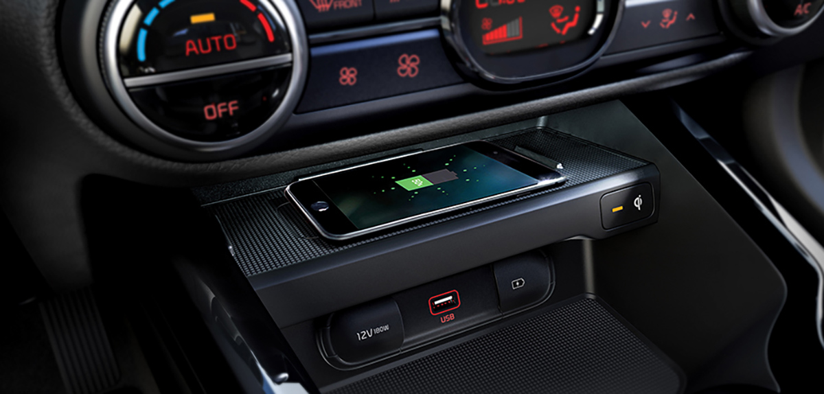 /img/cars/1637051832-interior_kia_Soul_8.jpg