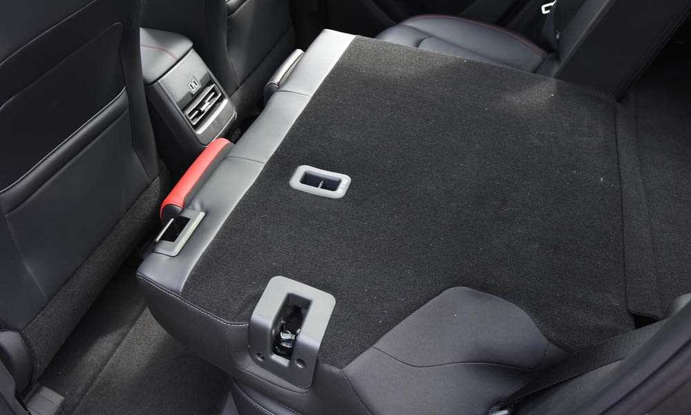 /img/cars/1670826992-cs55-plus-1-42.jpg