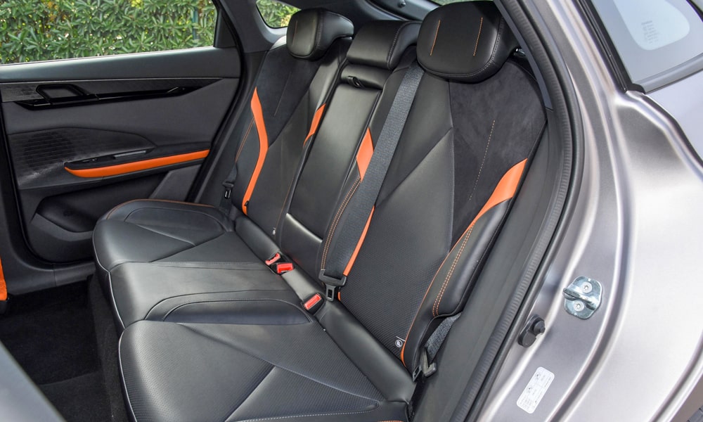 /img/cars/1674547185-uni-v-16.jpg