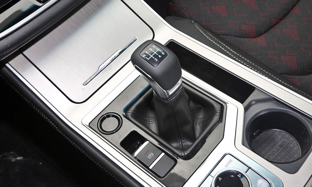 /img/cars/1679921194-x70-18.jpg