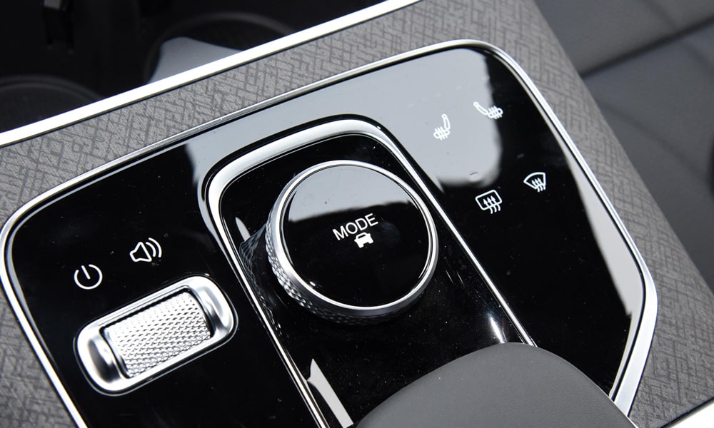 /img/cars/1686307595-tiggo-9-18.jpg