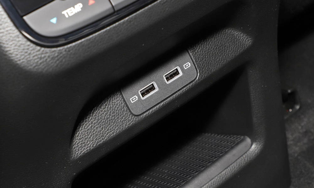 /img/cars/1689836474-gs8-41.jpg