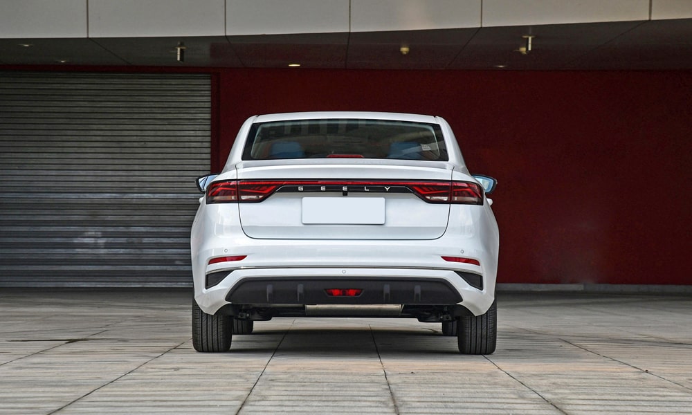 /img/cars/1690531289-emgrand-4.jpg