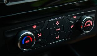 /img/cars/1747116298-8618g7.jpg