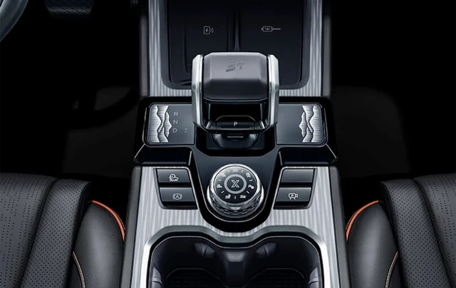 /img/cars/86f2f849-925b-4792-9276-05b68489778d.webp